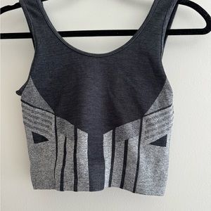 Size small workout tank